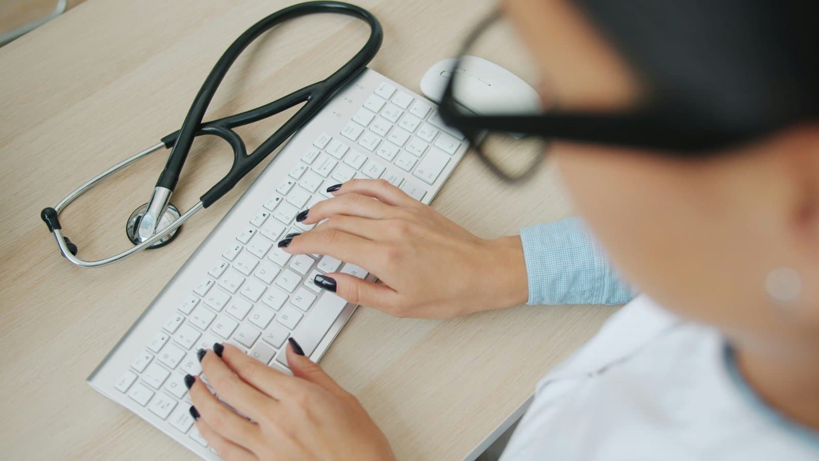 How Telehealth Expands Access to Primary Health Care main image